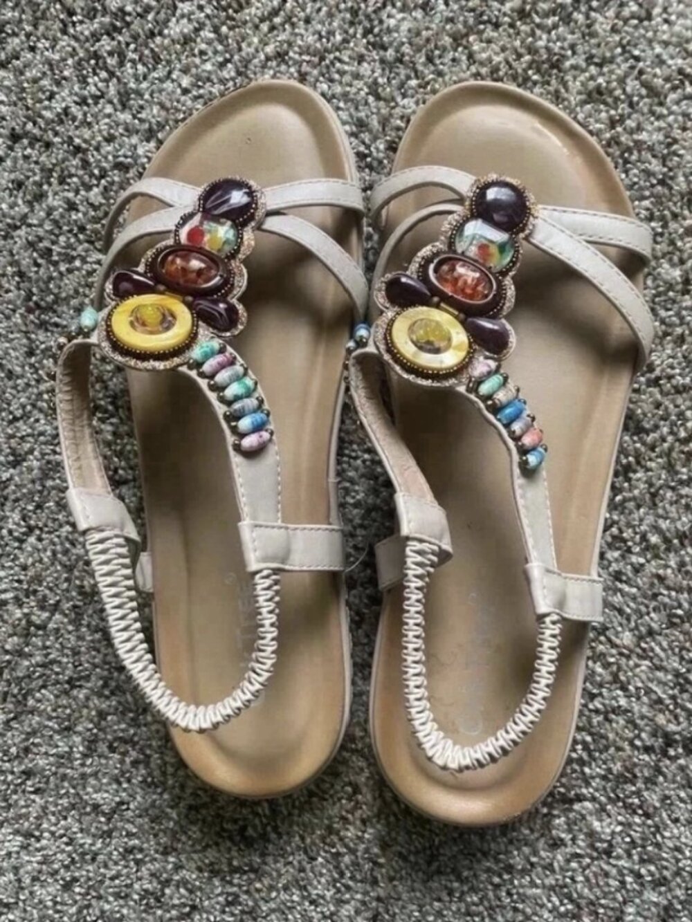 Woman sandals size 10 Beaded